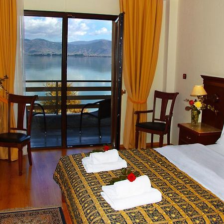 Tsamis Hotel Kastoria Habitación foto