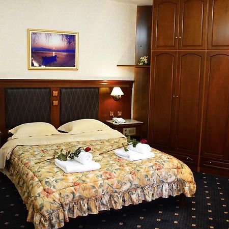 Tsamis Hotel Kastoria Exterior foto