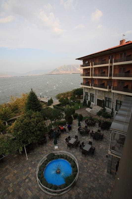 Tsamis Hotel Kastoria Exterior foto