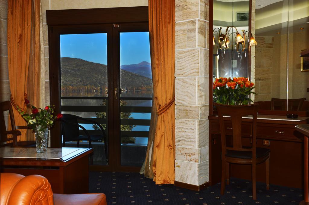 Tsamis Hotel Kastoria Exterior foto